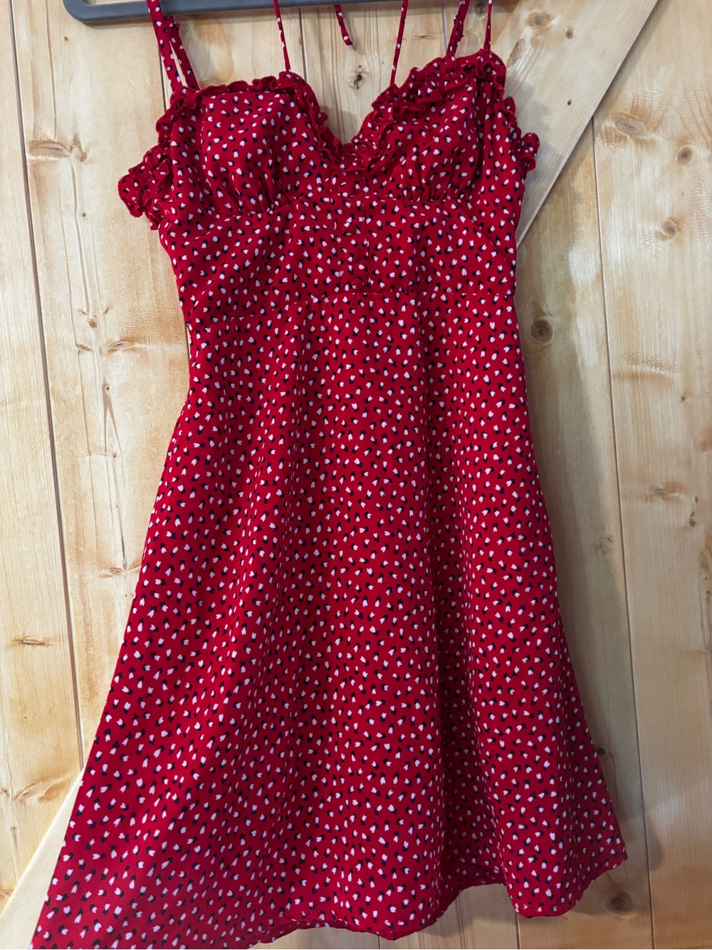 Princess Polly‎ Stacey Mini Dress Red Heart Print Ruffle Smocked Size 2